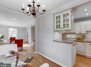 3533 S Utah St, Arlington, VA 22206