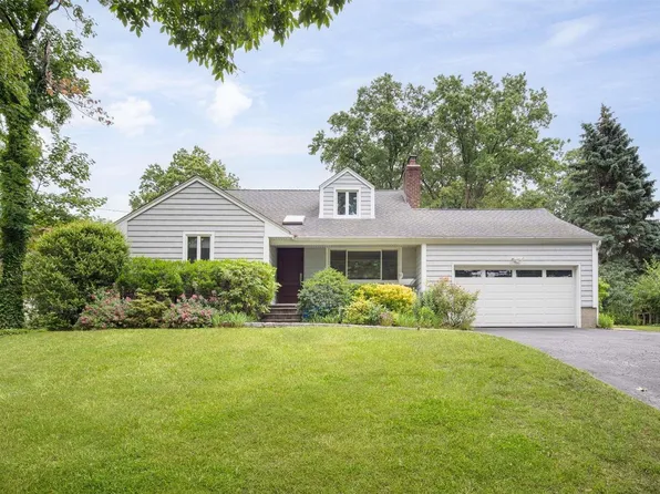 6 Shell Drive, Glen Cove, NY 11542