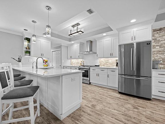 5th image of 1810 Gulfstream Way