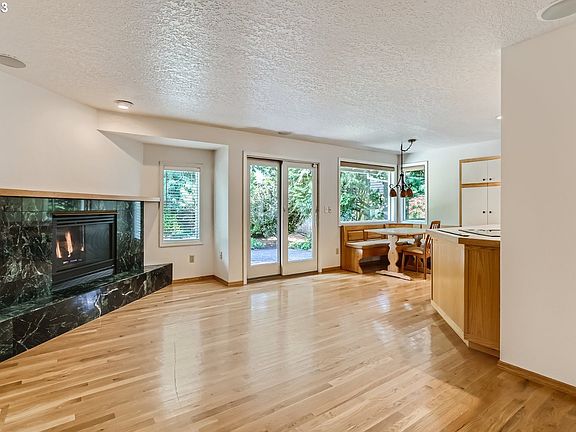 5th image of 12855 SW Glacier Lily Cir