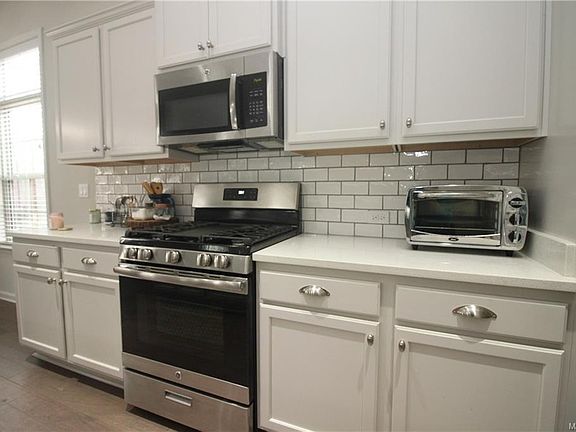 3rd image of 9208 Crescent Lodge Cir