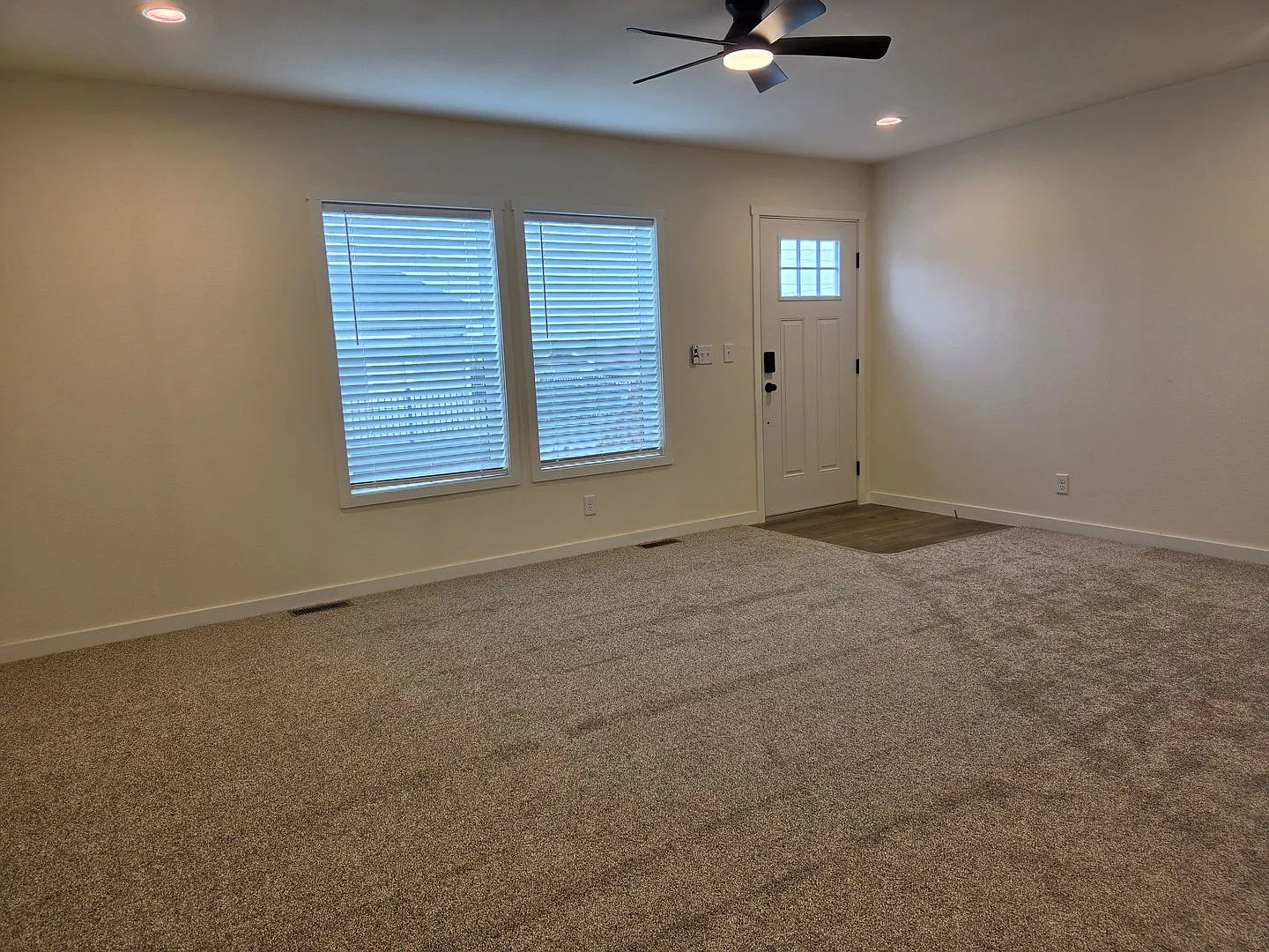 3762 Sinclair Drive — Photo 3
