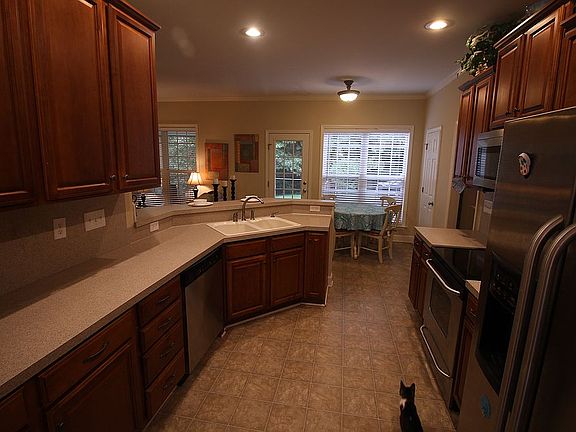 5th image of 2500 Brook Stone Dr