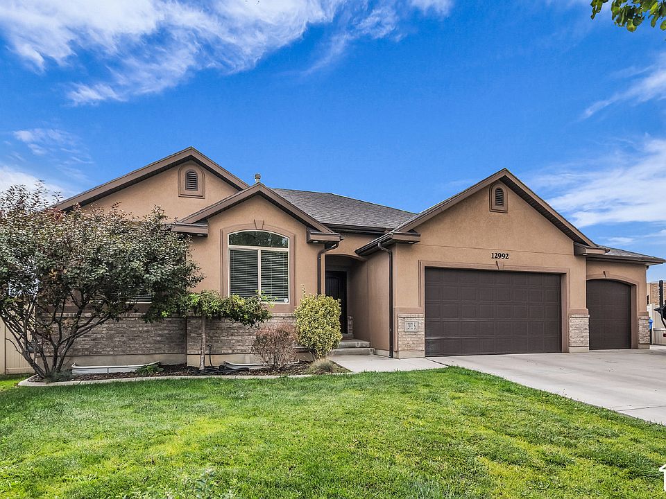 1st image of 12992 S Geronimo Cir