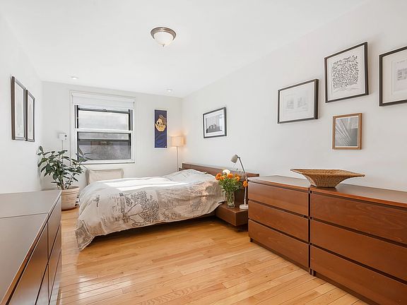 4th image of 111 Morton St APT 2A
