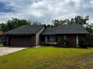 326 Flintridge Rd, Enid, OK 73703