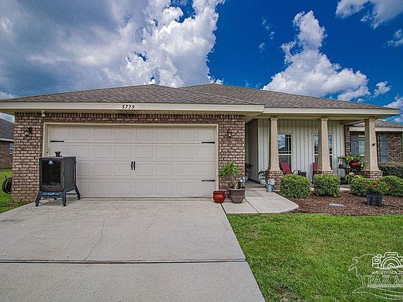 3rd image of 5779 Glen Brook Ct