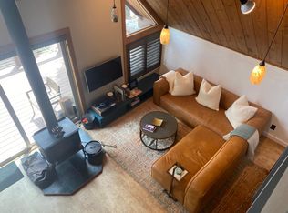 10421 Northwoods Blvd, Truckee, CA 96161