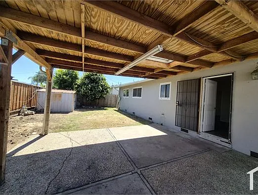 412 Nerdy Ave — Photo 4