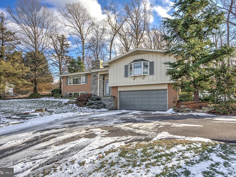 140 Edgewood Dr, New Holland, PA 17557 | Zillow