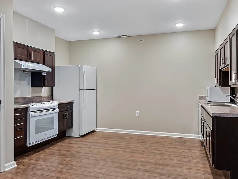Parker Glen — Photo 14