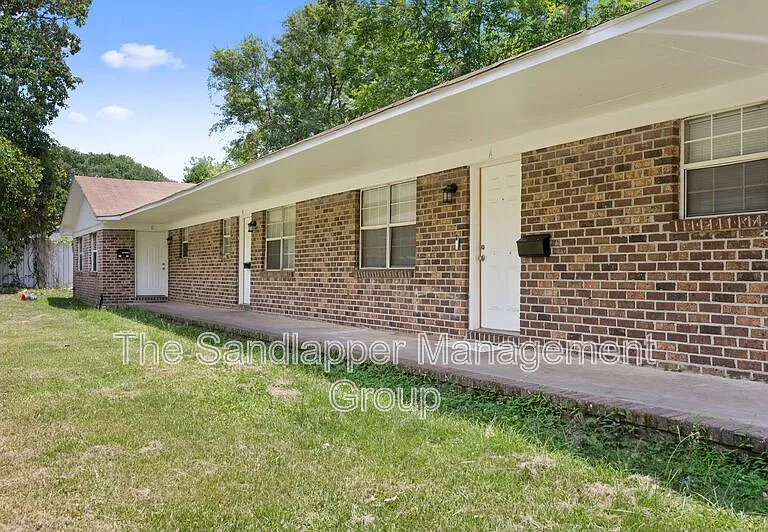 634 Cashew St #B — Photo 1