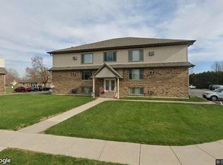 1254 Short Ct, Rochelle, IL 61068