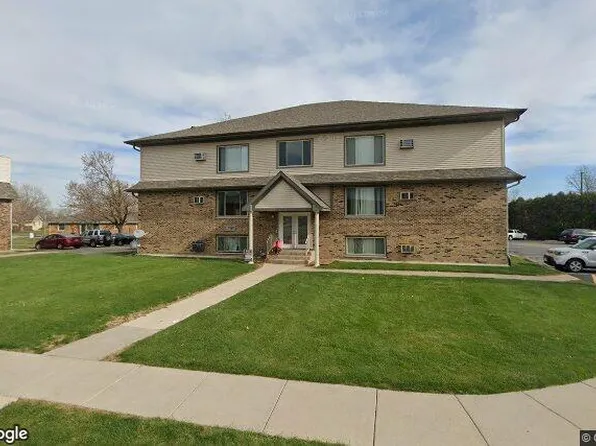 1254 Short Ct, Rochelle, IL 61068