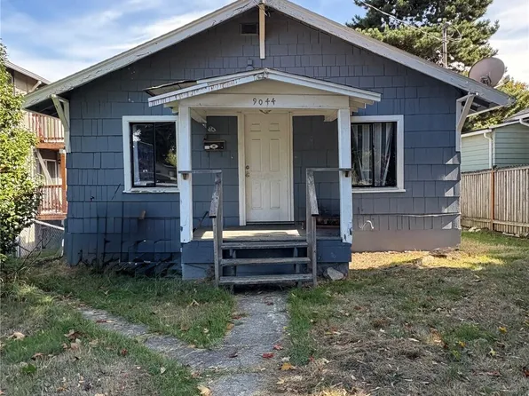 9044 9th Avenue SW, Seattle, WA 98106