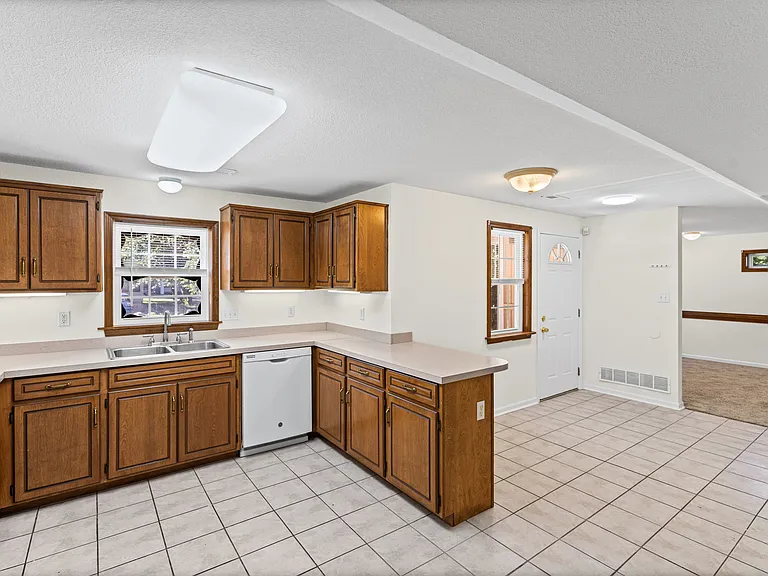 711 Kiowa St #B-1 — Photo 5