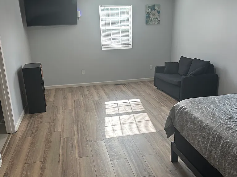905 Ardmore Dr — Photo 13