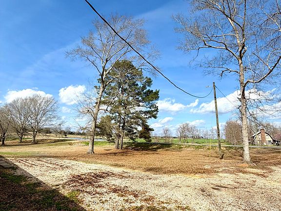 2nd image of 8168 State Highway 584