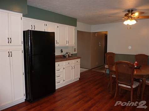 3rd image of 213 Rosewood Dr
