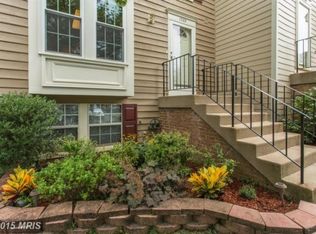 1522 Autumn Ridge Cir, Reston, VA 20194