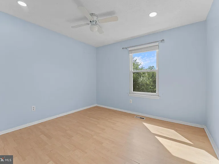 8561 Skipjack Pl — Photo 40
