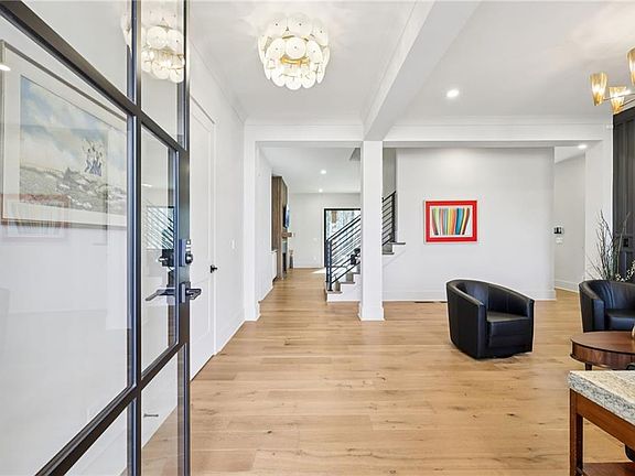 5th image of 1025 Reed Farm Ln