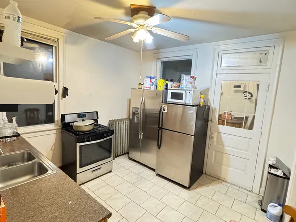 4710 N Lawndale Ave Floor 2, Chicago, IL 60625