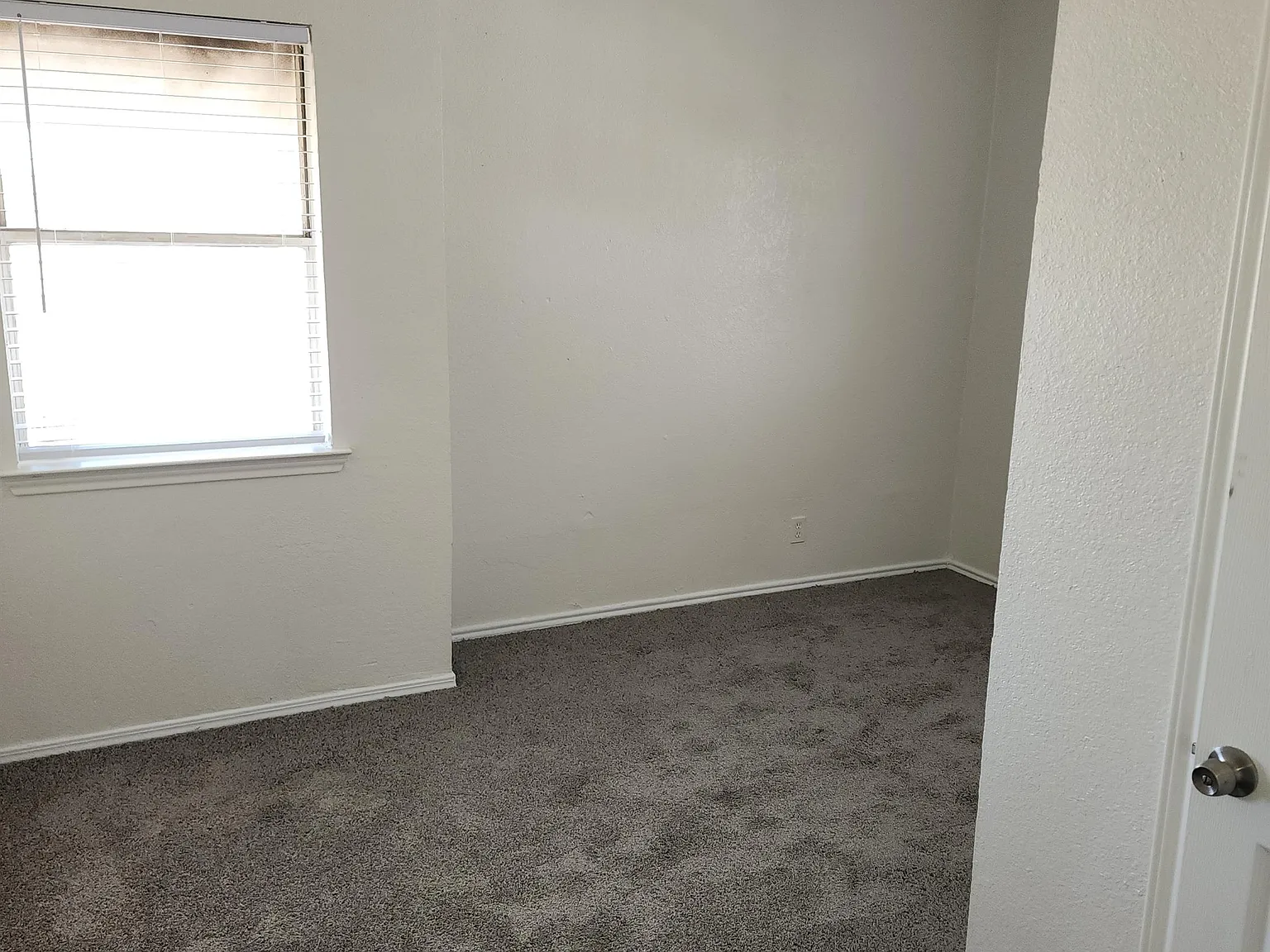 5004 Eastside - 101 — Photo 3