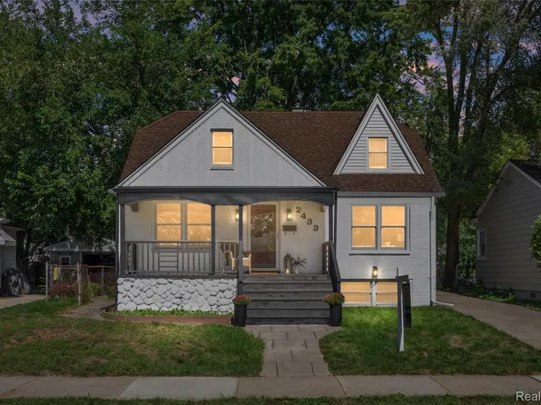 2433 Dallas Ave, Royal Oak, MI 48067