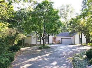368 W Suncrest Wood Ave, West Terre Haute, IN 47885
