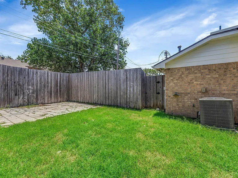 608 Rancho Dr — Photo 26