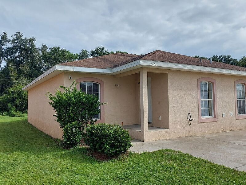 1st image of 1005 Fox Lake Dr