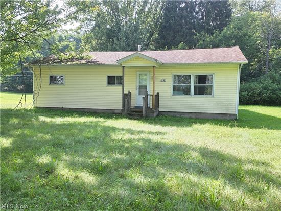 6926 Reed Rd, Conneaut, OH 44030