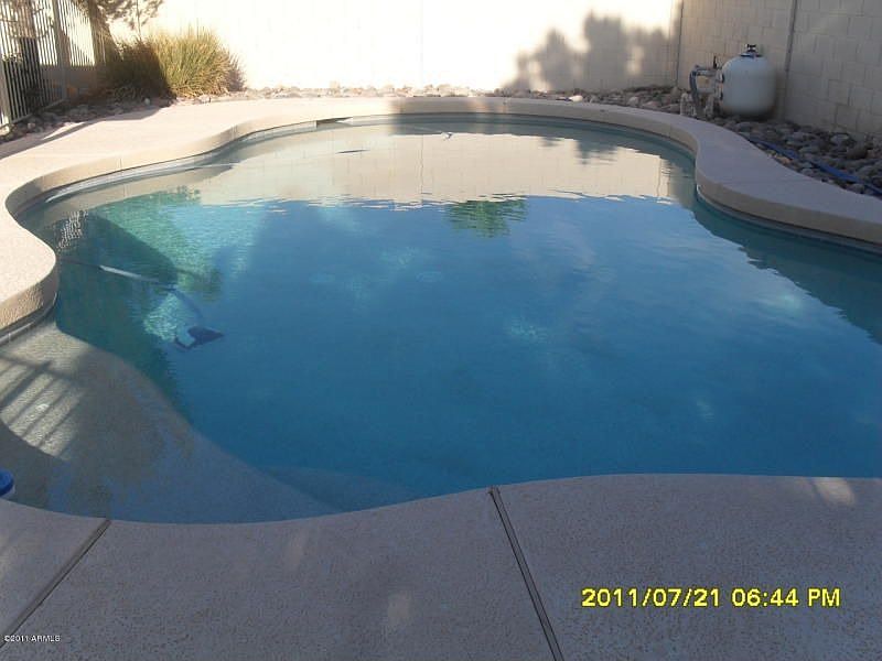 2nd image of 2427 E Flintlock Pl