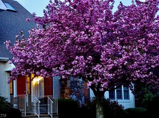 45 Georgetown Ct, Basking Ridge, NJ 07920