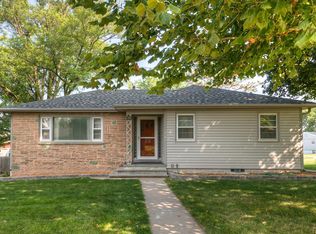 834 Scenic Cir, Oakland, IA 51560