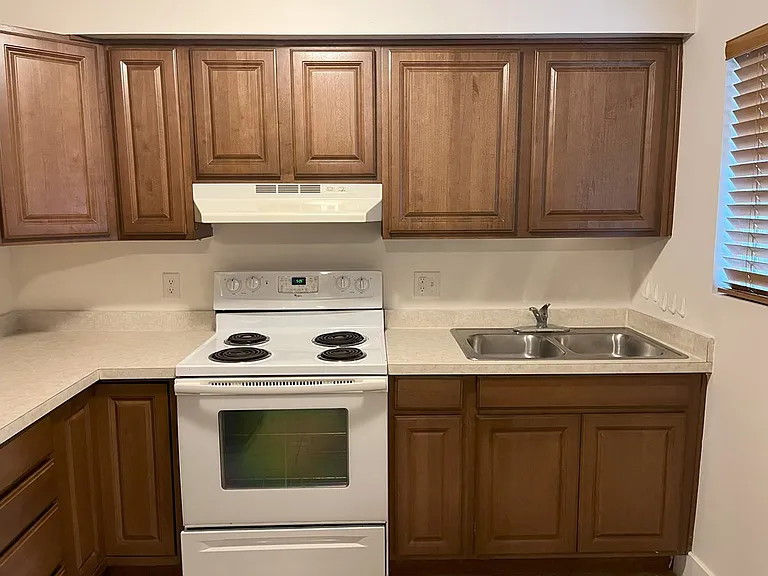 223 S Montgomery St #2 — Photo 2