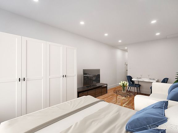 2nd image of 624 E 11th St #1DC