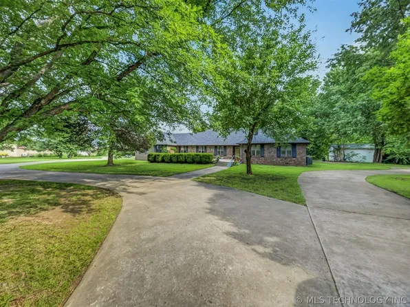 5321 Fern Mountain Rd, Muskogee, OK 74401