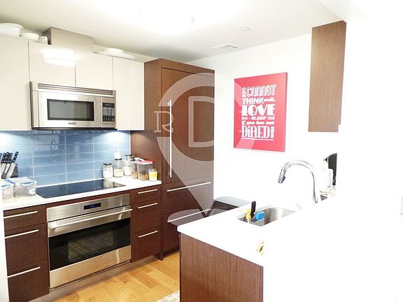 3rd image of 546 4th Ave APT 3B