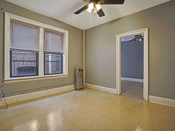 3rd image of 194 Kensington Ave #302