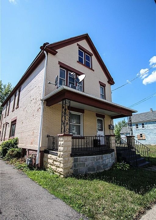 1st image of 52 Miller Ave
