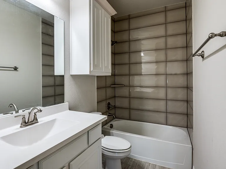3411 Kodiak Dr — Photo 18