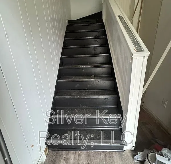 405 Park St #4 — Photo 8