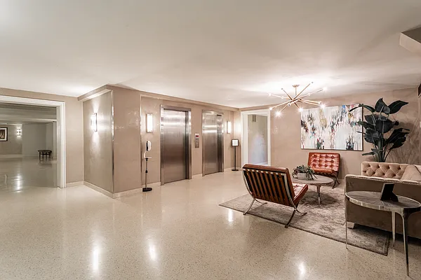 Rented by Bond New York | media 91