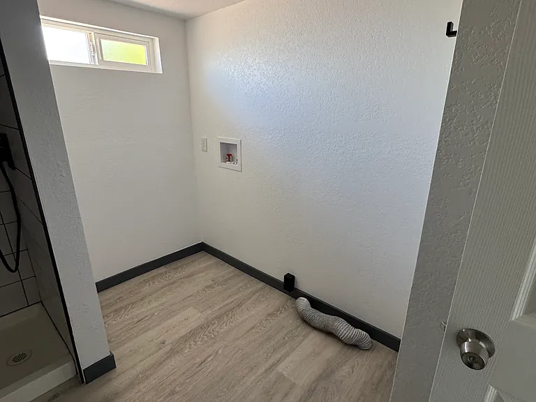 268 E Rolling Hills Dr — Photo 5