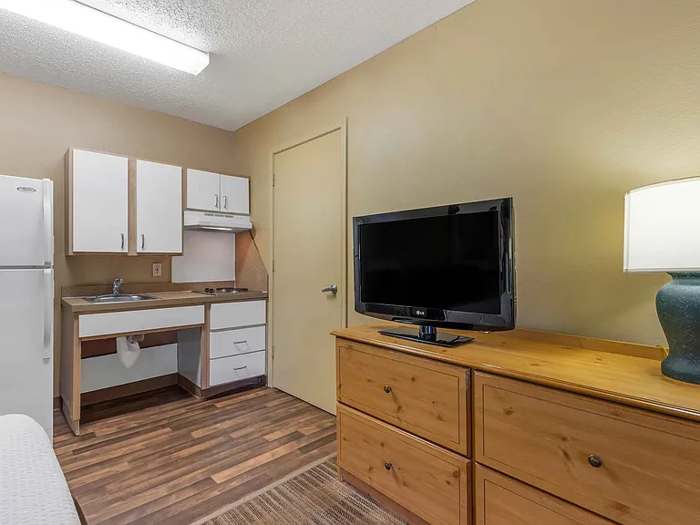 Studio Suite - 2 Full Beds