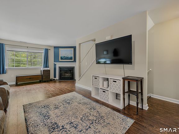 5th image of 310 Boston Post Road #135