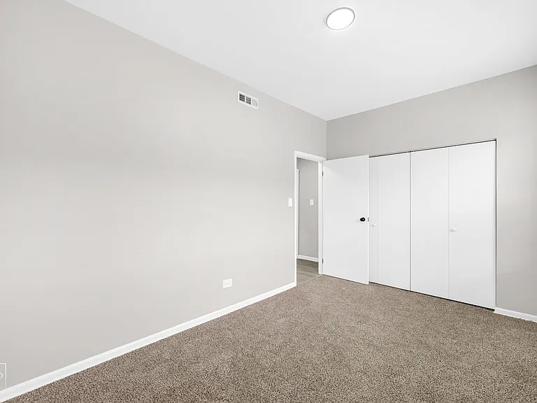 5019 S St Lawrence — Photo 48