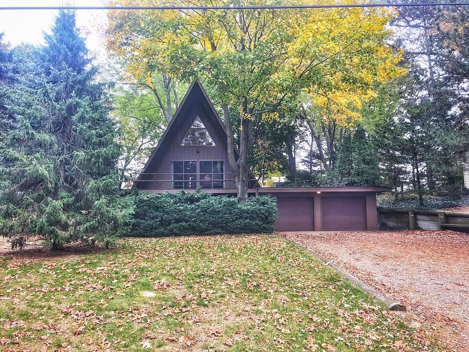 1st image of 627 Aquaview Dr